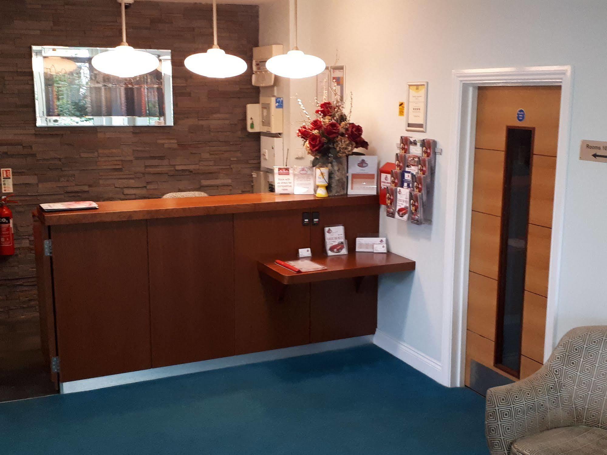 7Hotel Diner Halstead  Екстериор снимка
