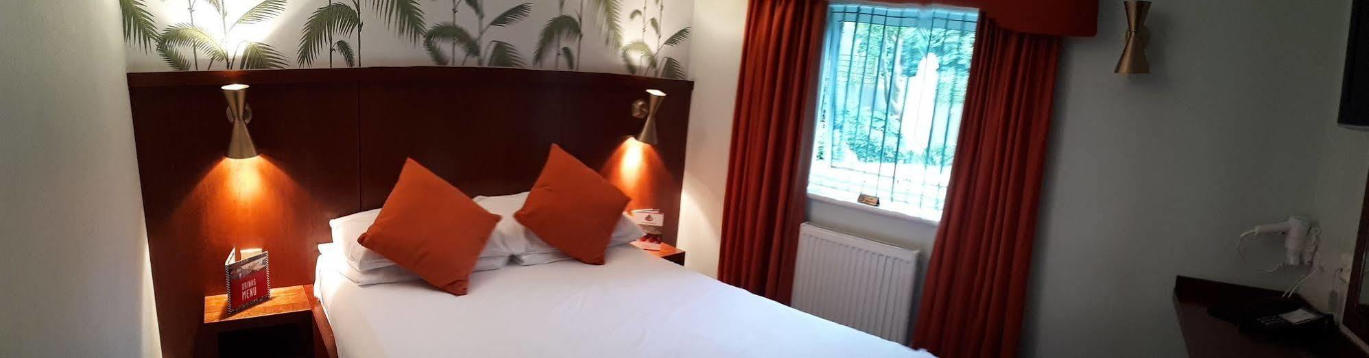 7Hotel Diner Halstead  Екстериор снимка